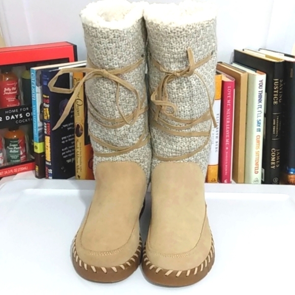 MUK LUKS SUEDE FUR LINED SLIP RESISTANT MEMORY FOAM WATER REPELLENT BOOTS SZ 7 - Picture 1 of 11